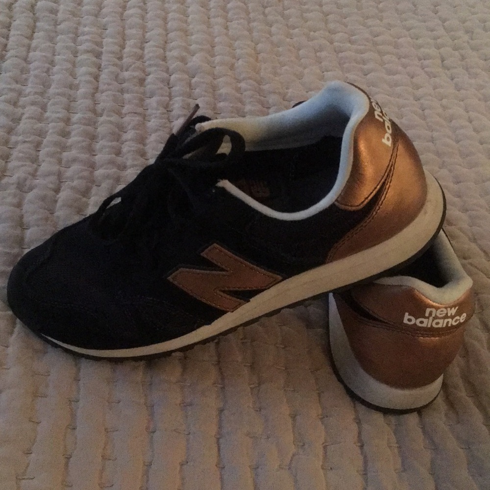 New Balance sneakers 👟
